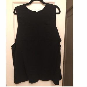 Open Back Black Sleeveless Top - size 1x