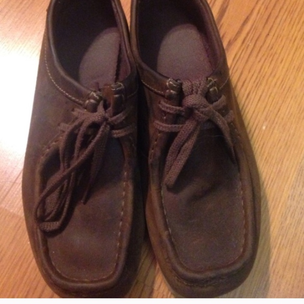 Clark wallabees