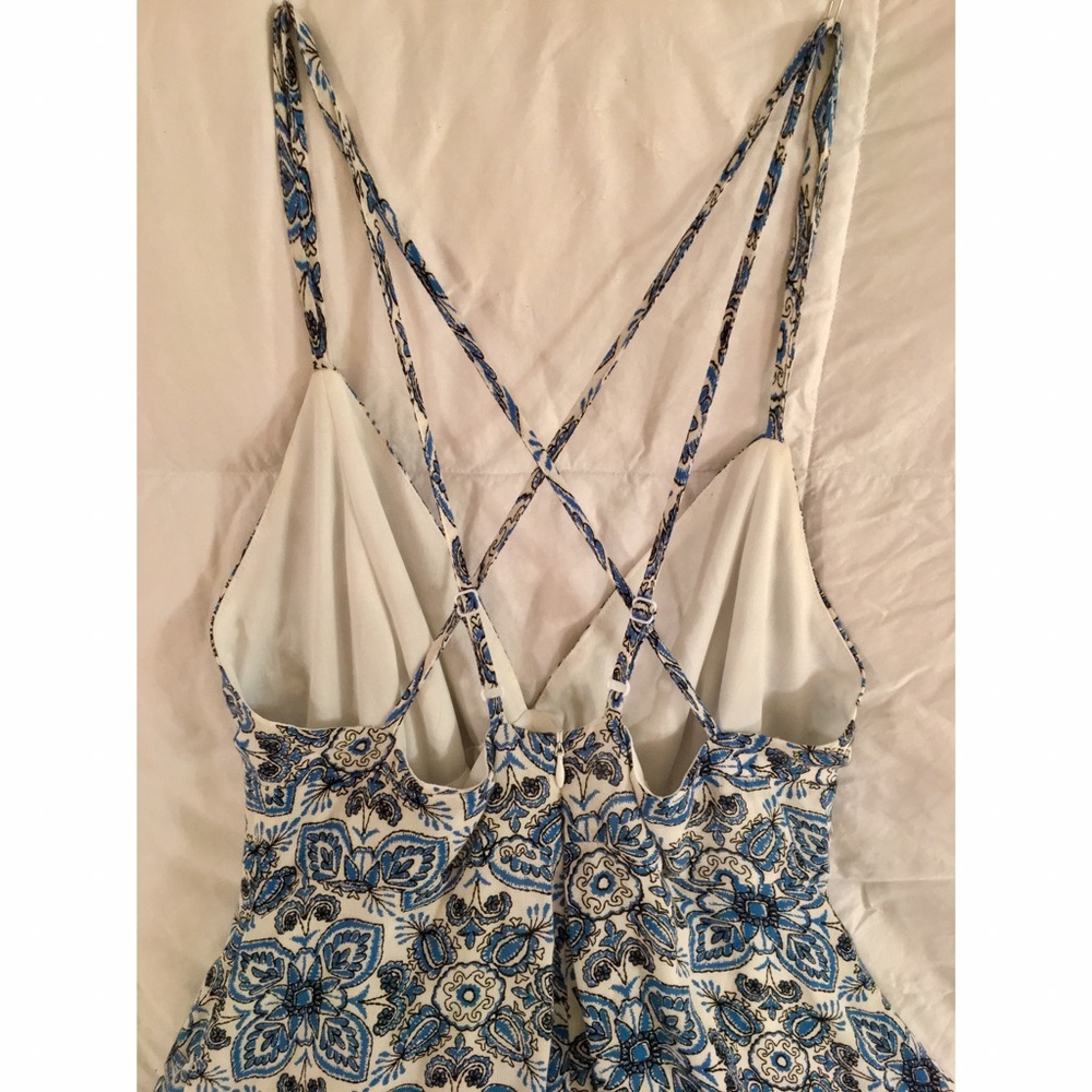 Criss Cross Spaghetti Strap Patterned Lulu's Dress - image 3