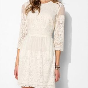 Dolce Vita Ivory Laced Lined Dress Sz L