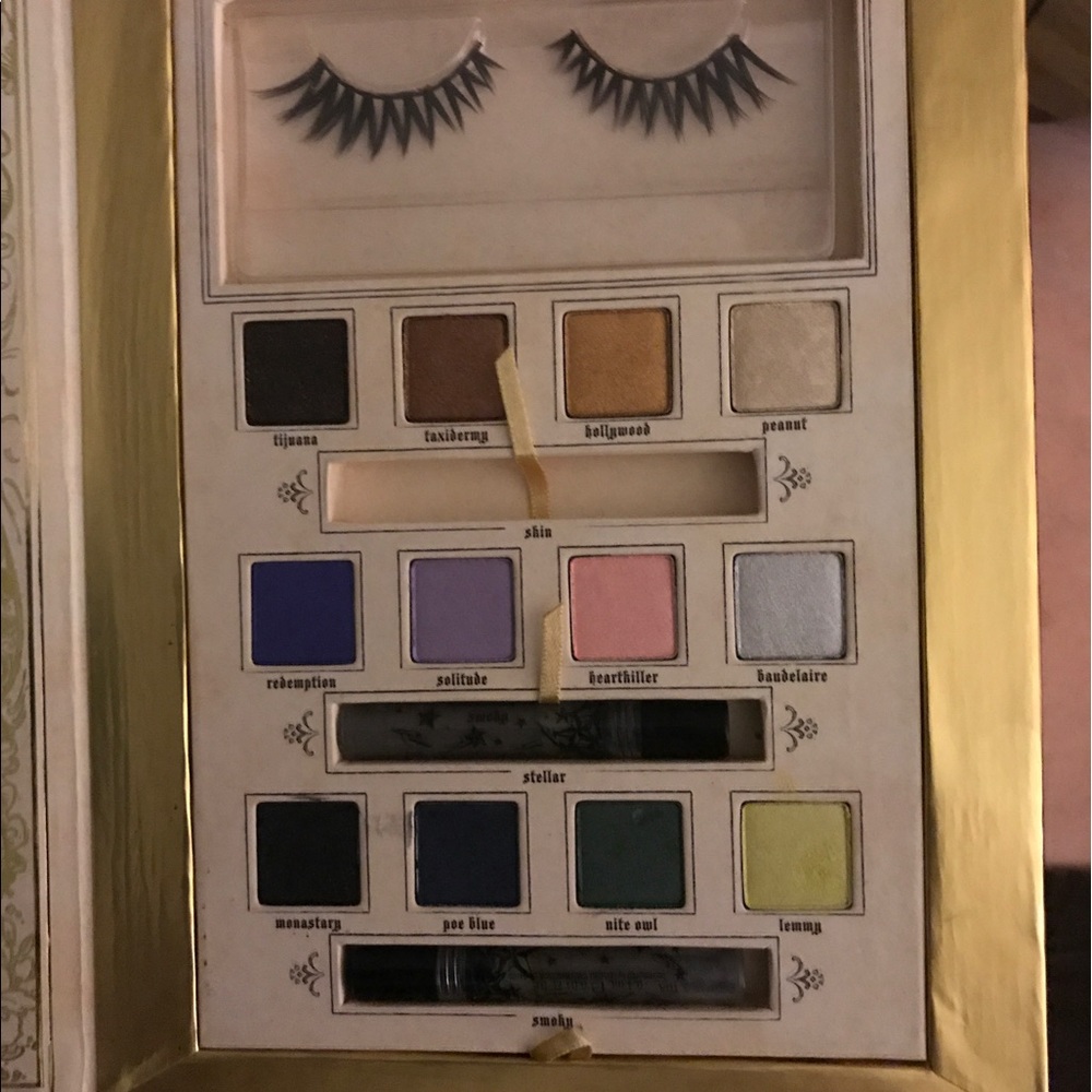 Kat Von D tattoo chronicles. Vol 1