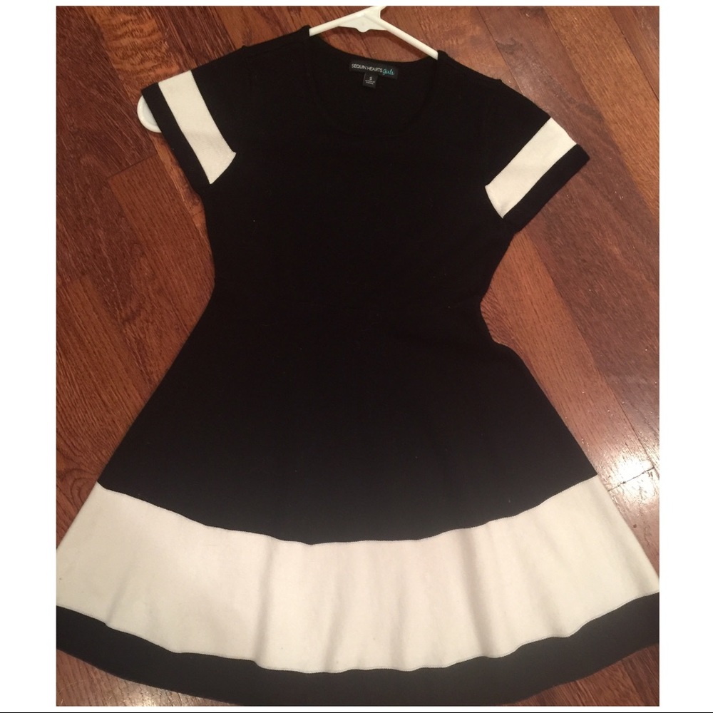 Boutique Girls Dress 🌹Worn Once - Picture 4 of 4