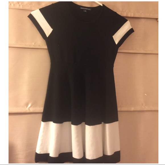 Boutique Girls Dress 🌹Worn Once - Picture 3 of 4