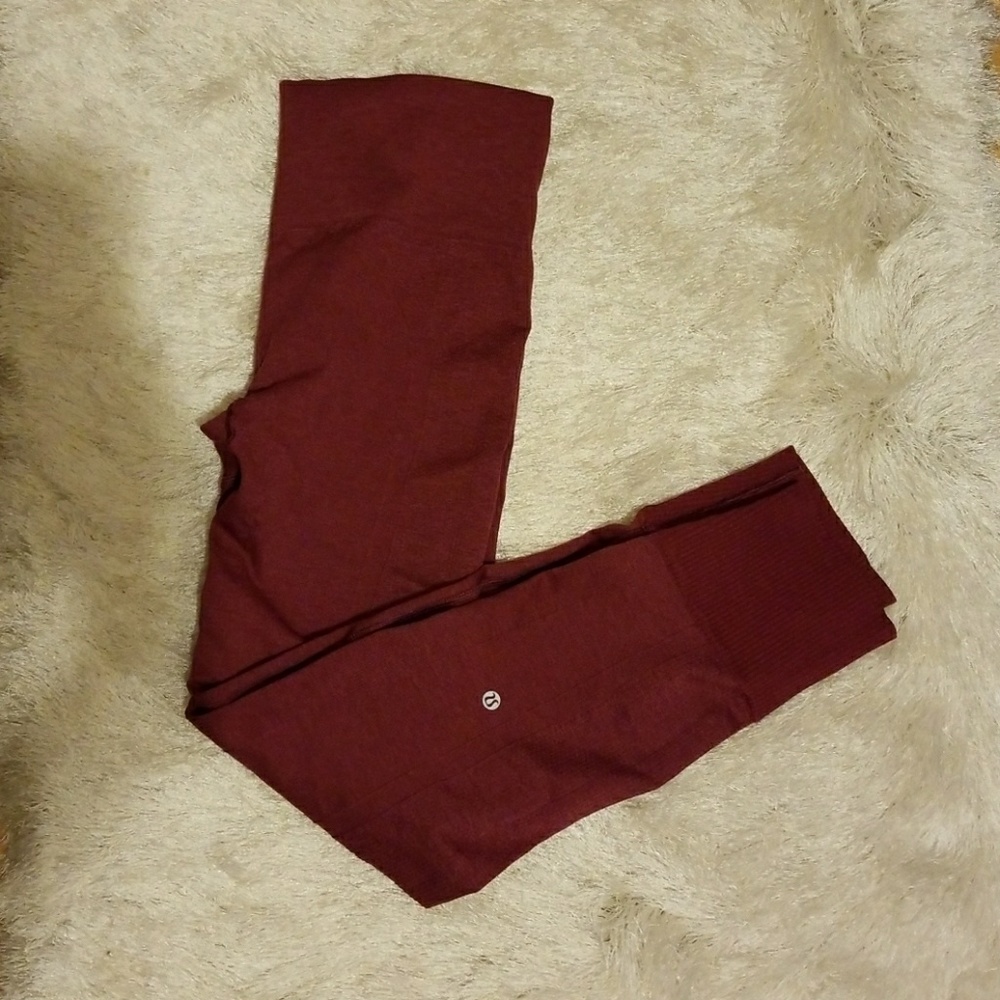 Lulu lemon ebb to street legging