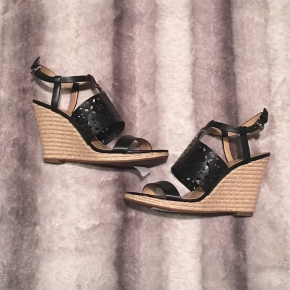Michael Kors Darcie Wedge in Black - Picture 4 of 7