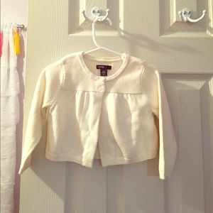 BNWT Baby GAP Ivory Cardigan size 12 to 18 months