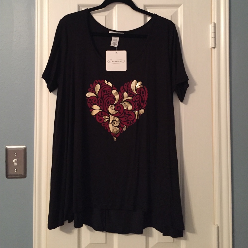 Black Tee with Red and Gold Heart Design ❤️