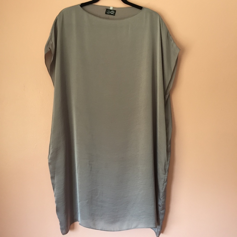 Cheap Monday Shimmery Midi Dress - Picture 3 of 4