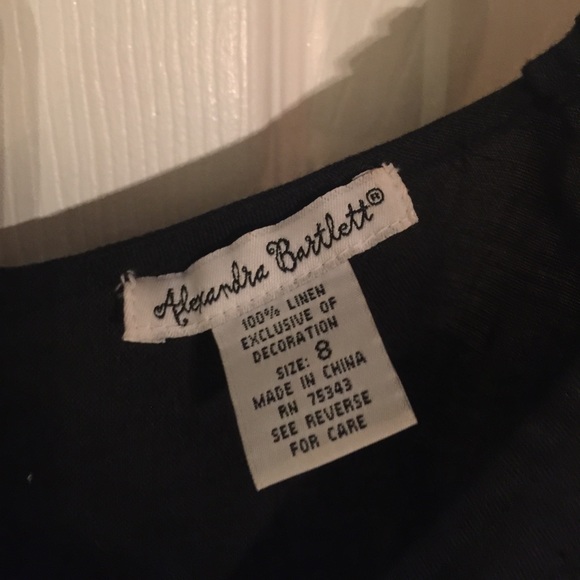 Black Sleeveless Linen Dress - Picture 2 of 2