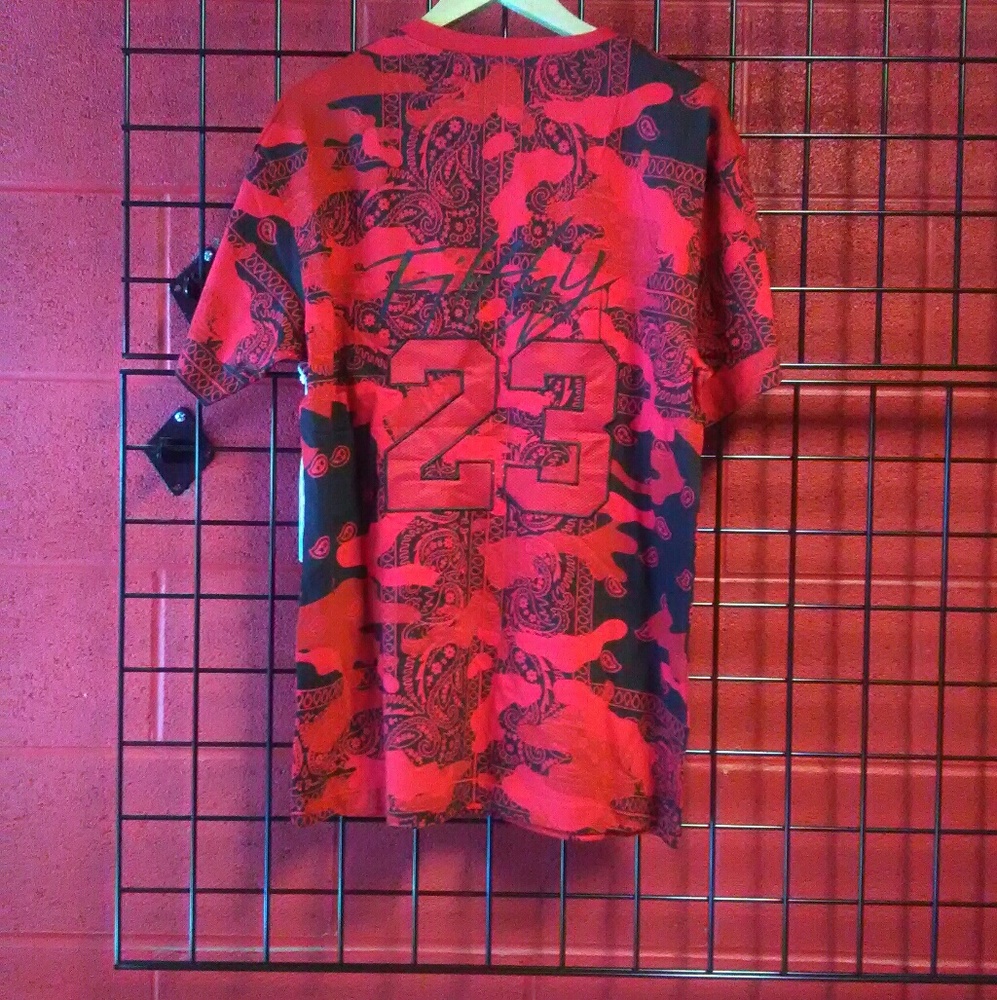 Shirt - Picture 2 of 3