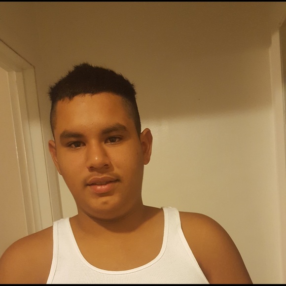 Meet your Posher, Alejandro - Picture 1 of 1