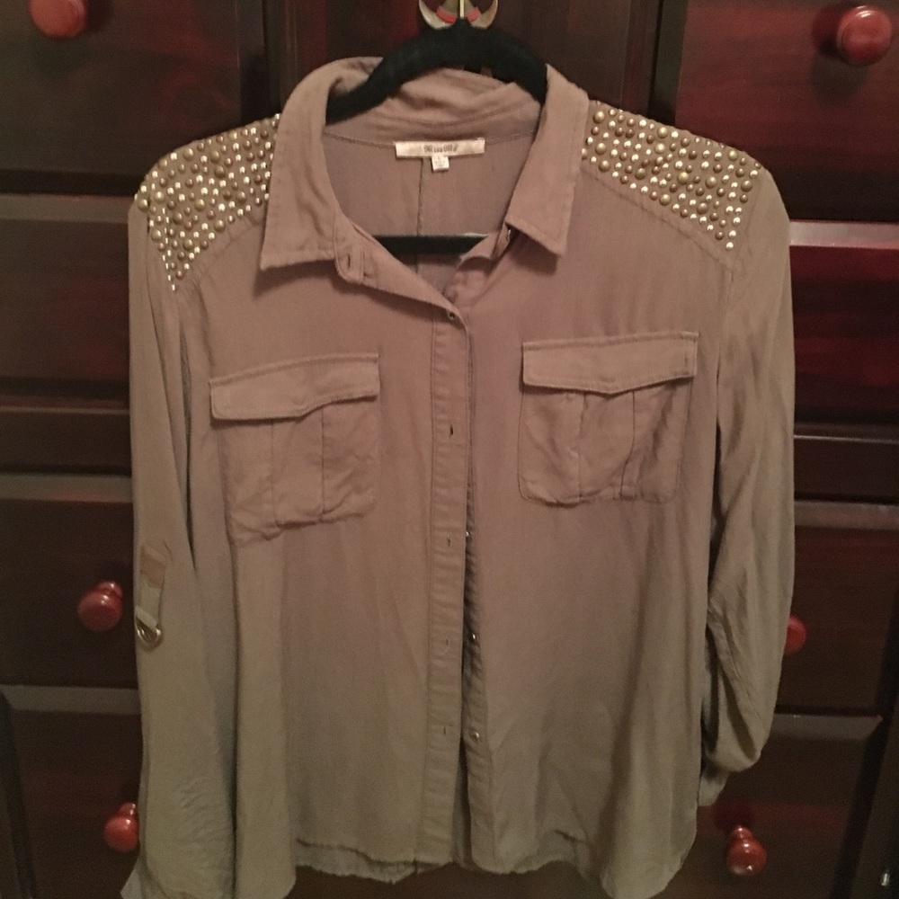 Miss me shirt size Large