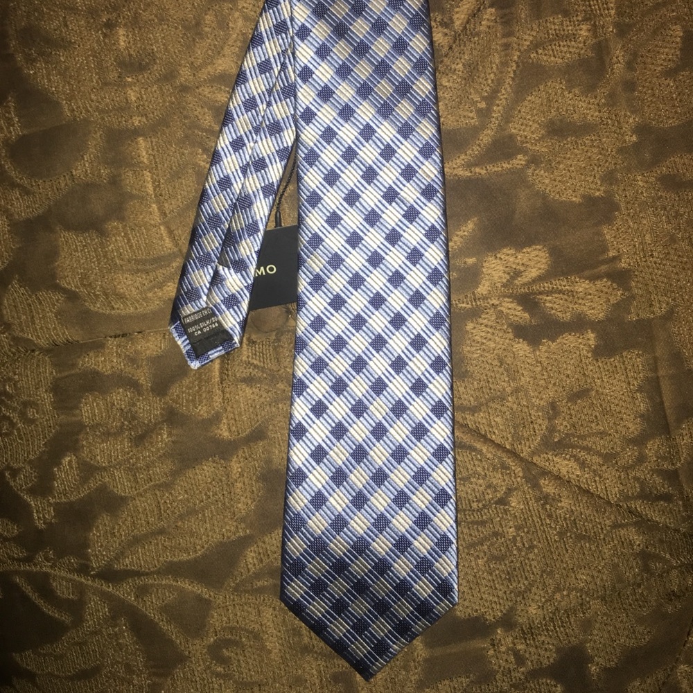 BELLISSIMO TIE! BRAND NEW W/ TAGS