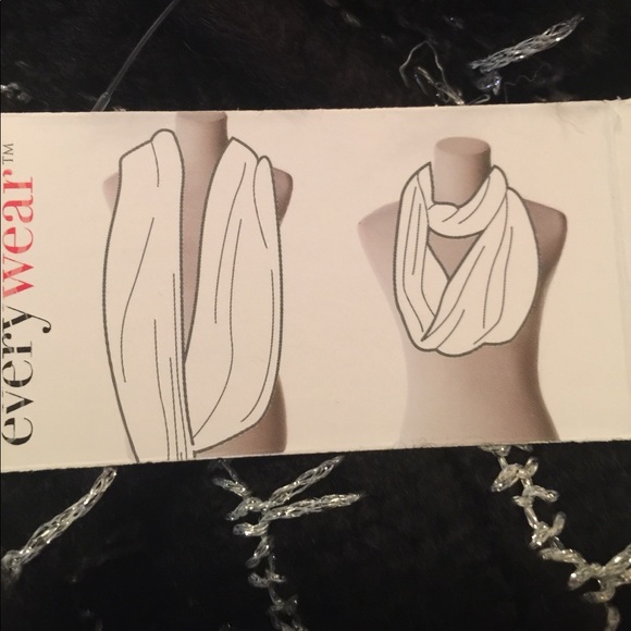 Scarf - Picture 2 of 4