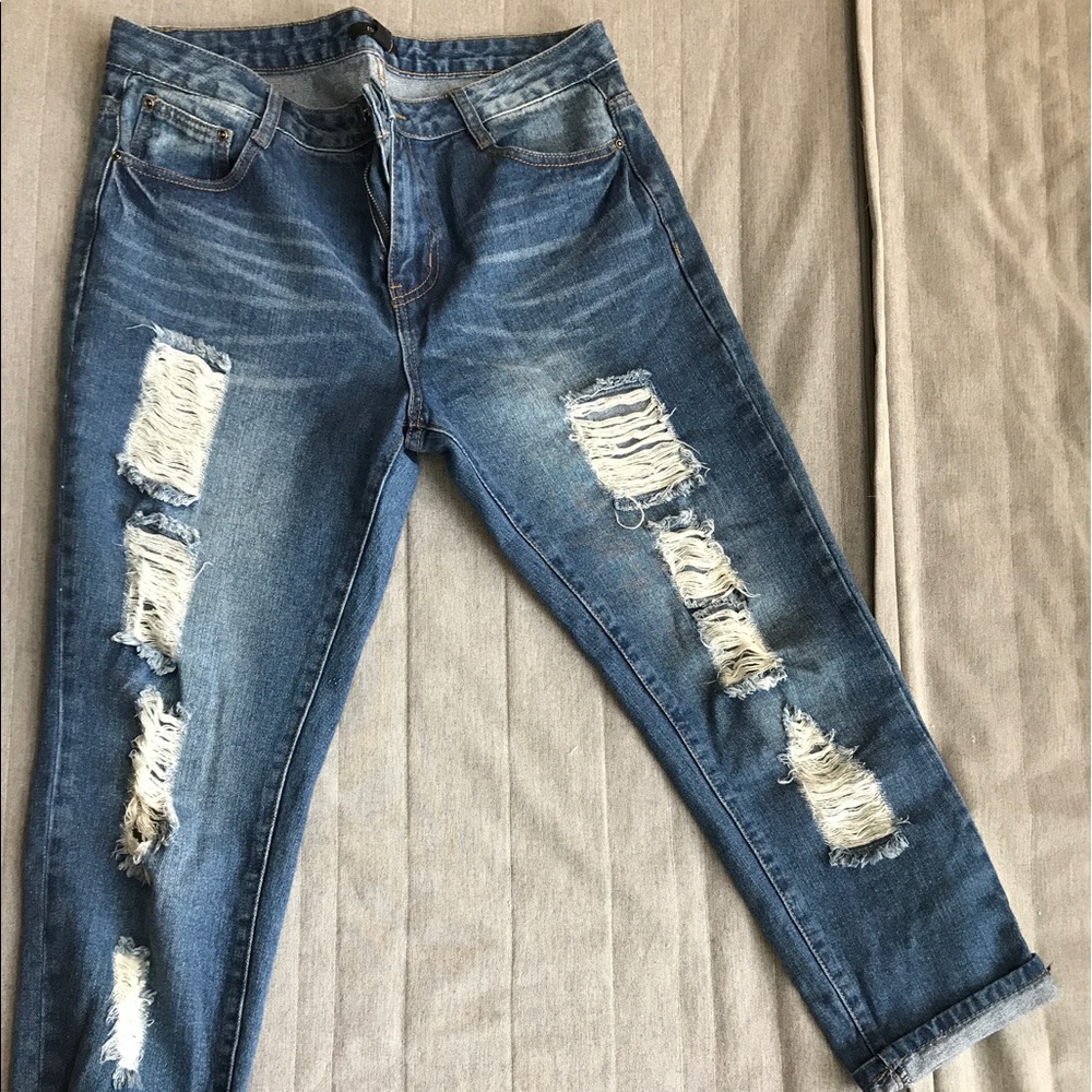 Distressed Boyfriend jeans