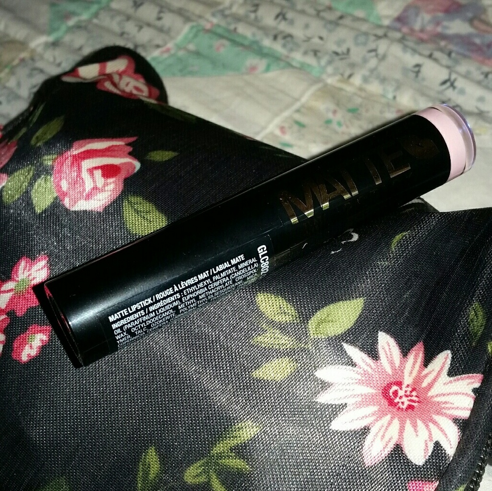 Matte lipstick light pink. 💗