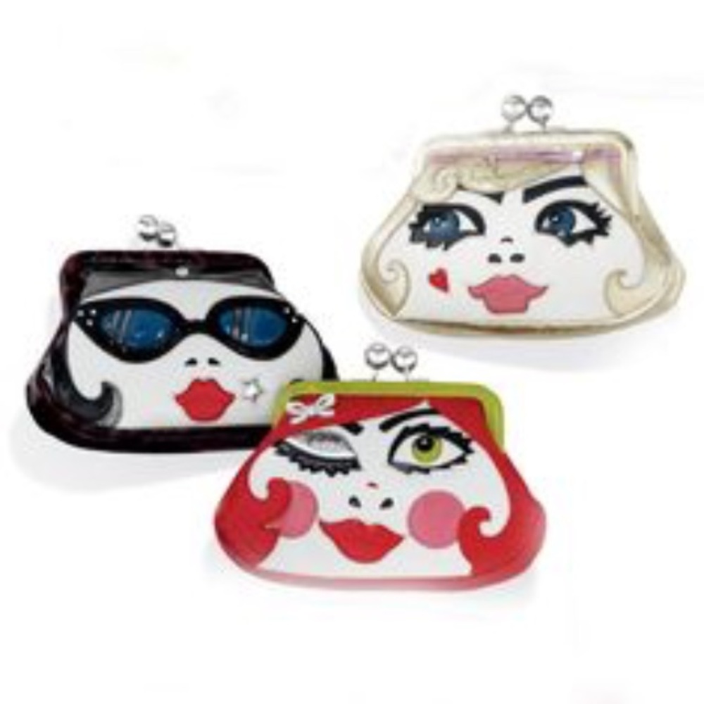 IN SEARCH OF BRIGHTON COIN PURSES