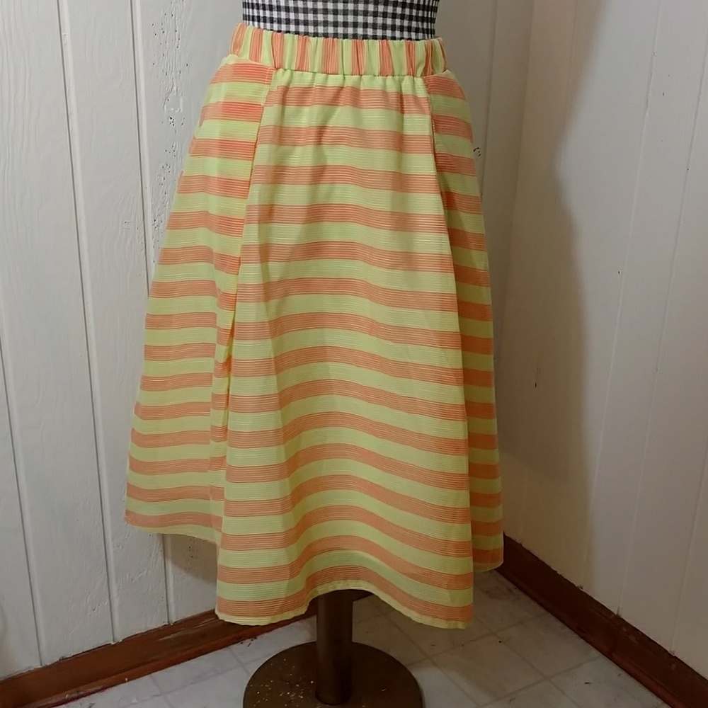 LAST CHANCE Lane Bryant skirt 14/16