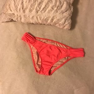 Victoria's Secret NWOT Ruched Bikini Bottoms