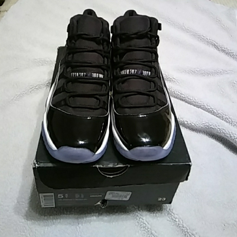 Jordans 11 retro BG Spacejams