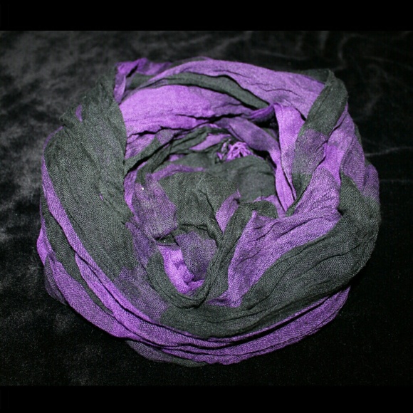 2 Scarves bundle - Picture 3 of 5