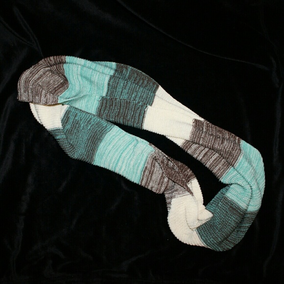 2 Scarves bundle - Picture 5 of 5