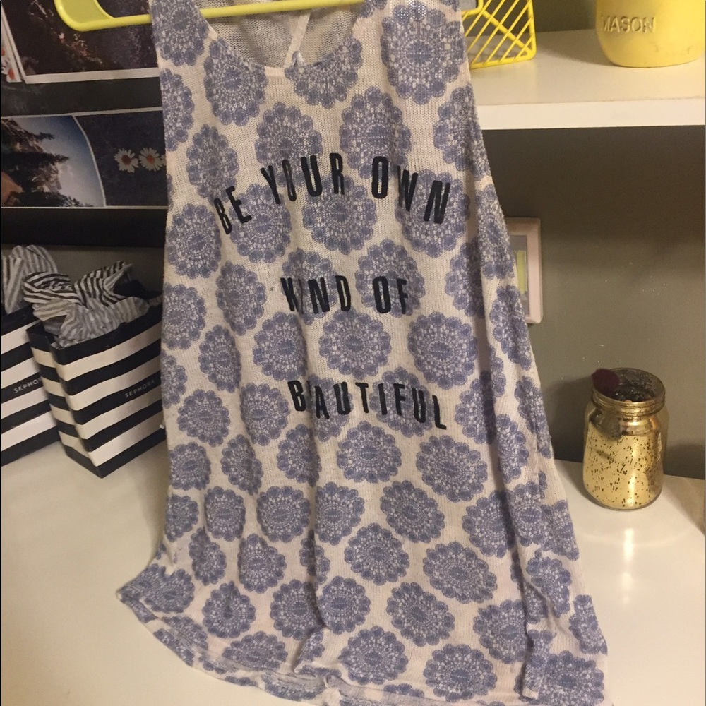 Patterned tank