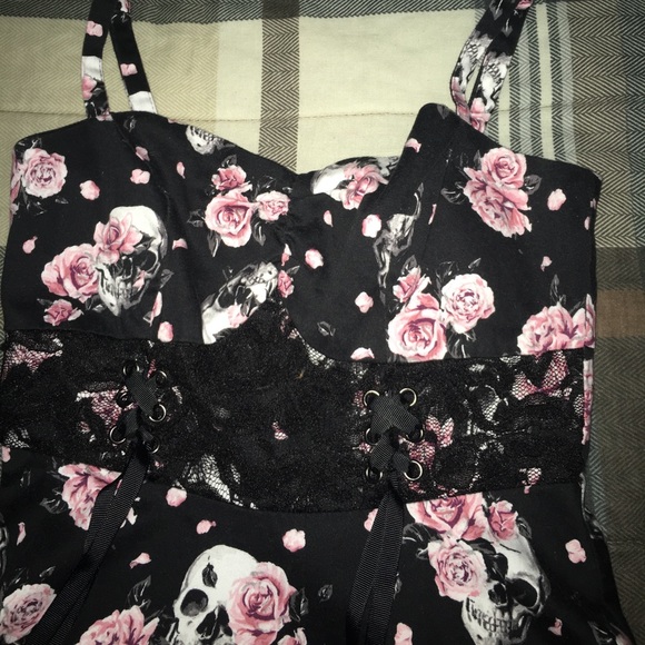 Hot topic flower skull dress - Picture 3 of 4