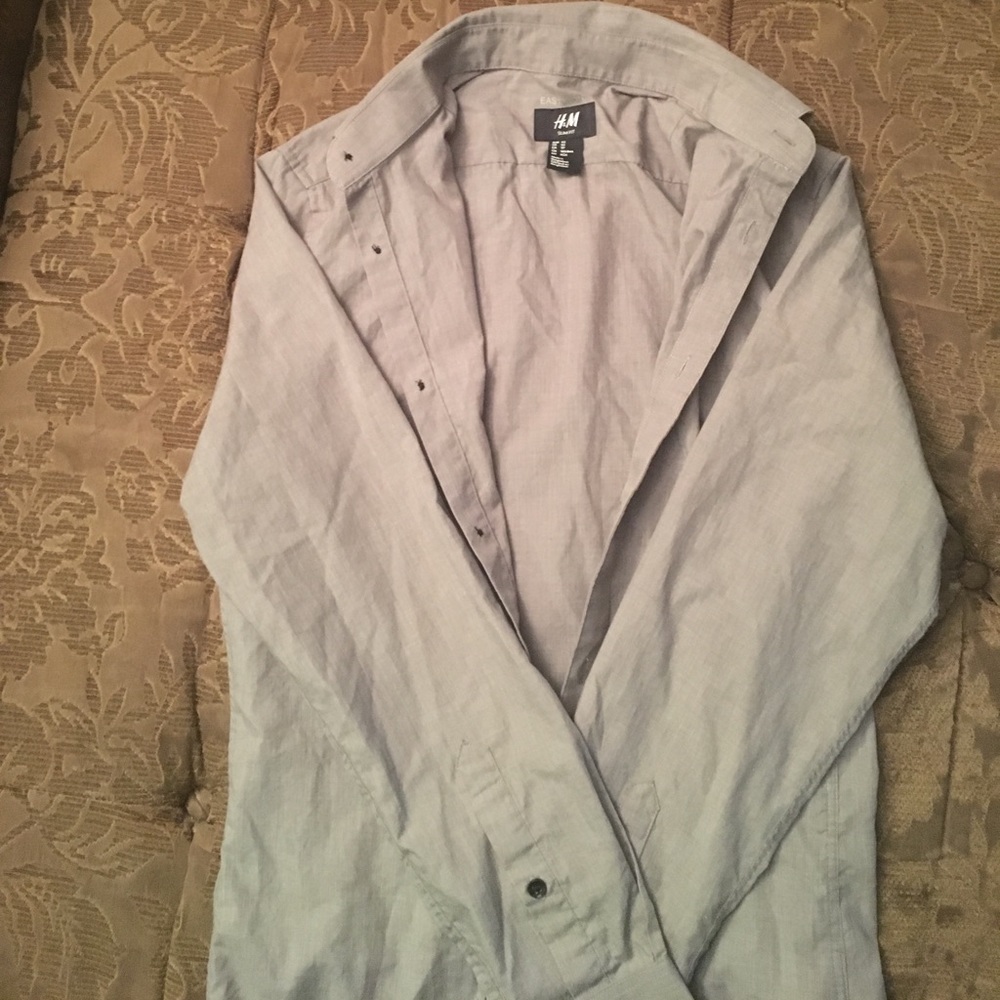 Slim fit dress shirt