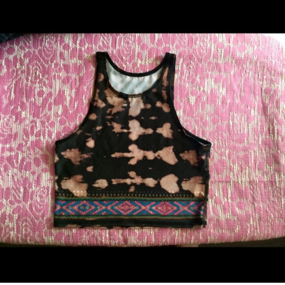 Teeki cropped Bohemian tank