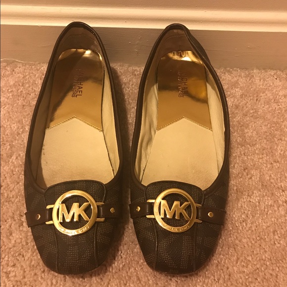 Michael Kors Flat Saffiano Leather Shoes - Picture 1 of 4