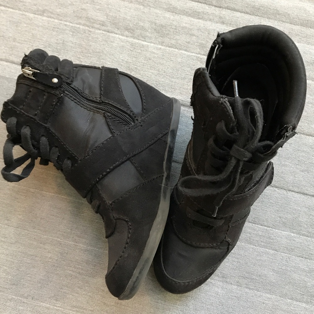 Vera Wang wedge sneakers