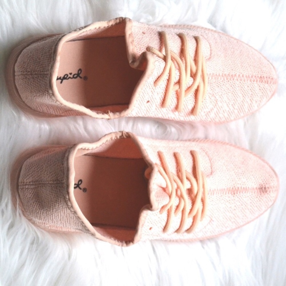 💥LAST CHANCE💥Pink Flyknit Sneakers - Picture 2 of 2