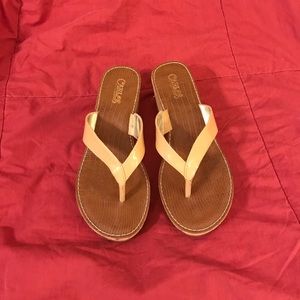 Size 6 Carlos Santana wedges