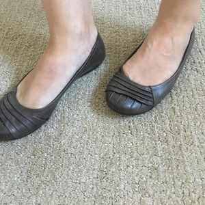 Brown comfortable flats