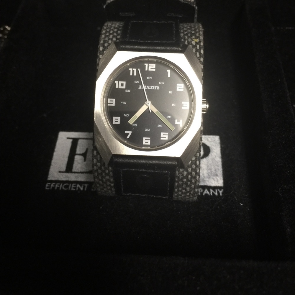 Nixon watch