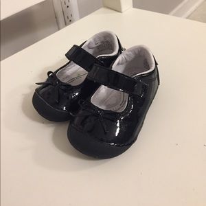 Stride rite Girls Black Mary-Jane Shoes size 4W