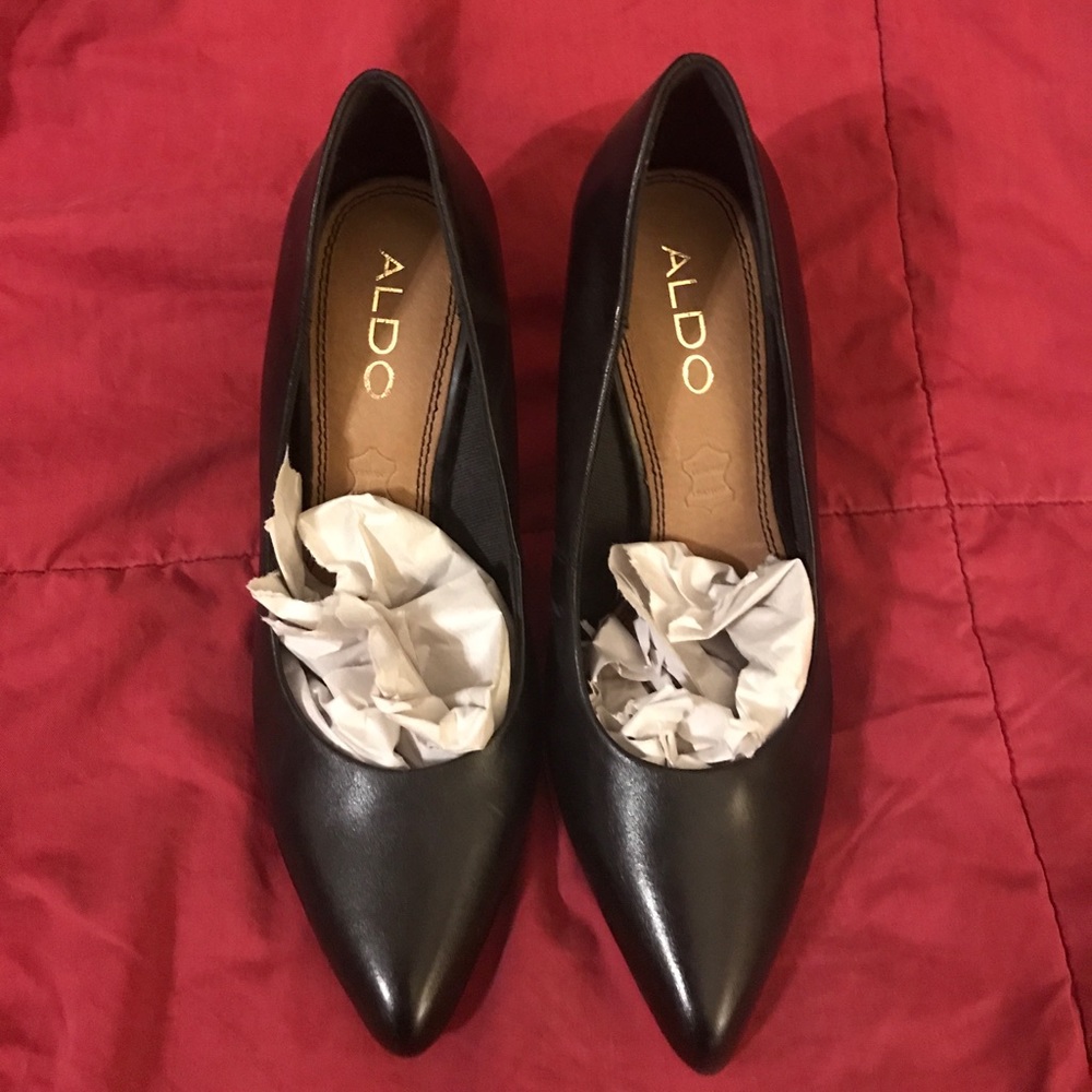 Size 6, black ALDO heels