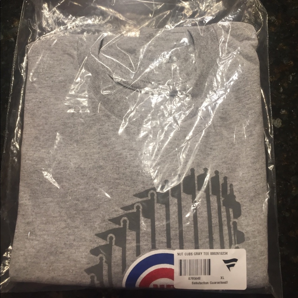 Chicago Cubs World Series Club House Shirt XL new
