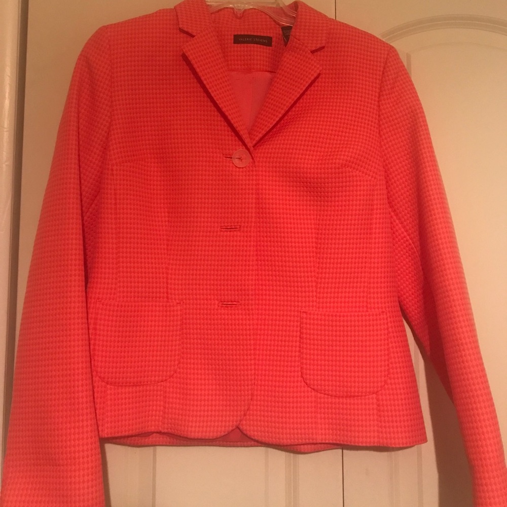 Valerie Stevens size 4 coral blazer