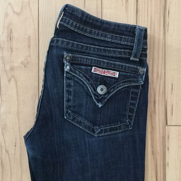 ⬇️ Reduced ⬇️ Hudson Jeans Button Back Pockets! - Picture 3 of 7