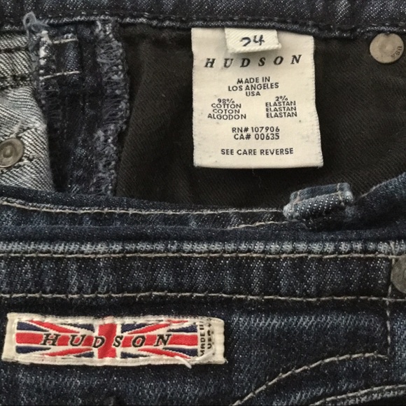 ⬇️ Reduced ⬇️ Hudson Jeans Button Back Pockets! - Picture 6 of 7