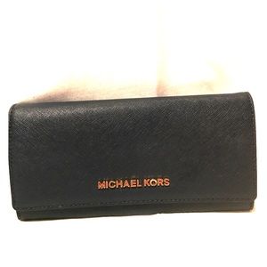 Michael Kors Jet Set Wallet