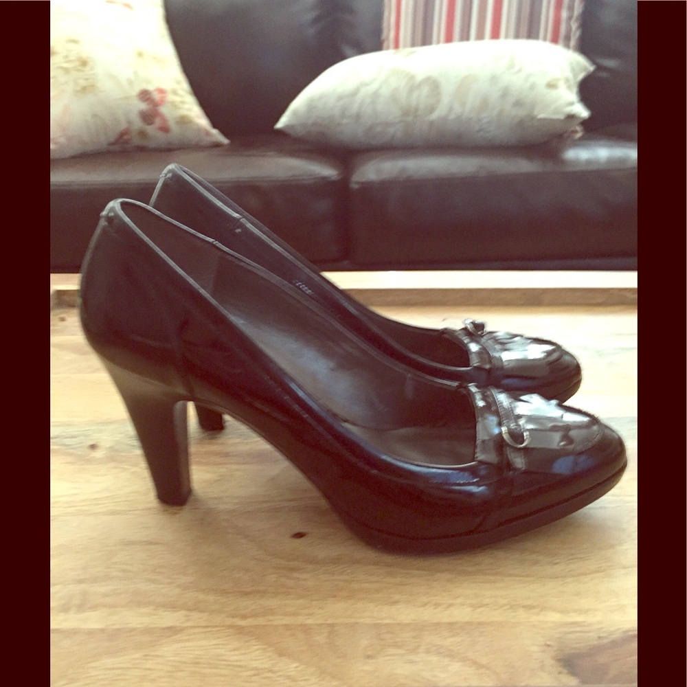 Loft Ann Tylor Leather Heels