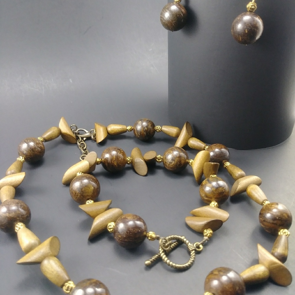 Wooden, Maghony Obsidian beaded Necklace Set