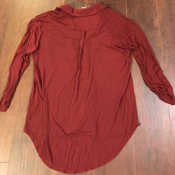 14th & Union Button-Up Blouse - Picture 2 of 3