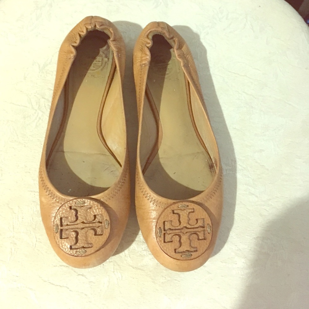 Tory burch reva leather flats - Great condition 🌻
