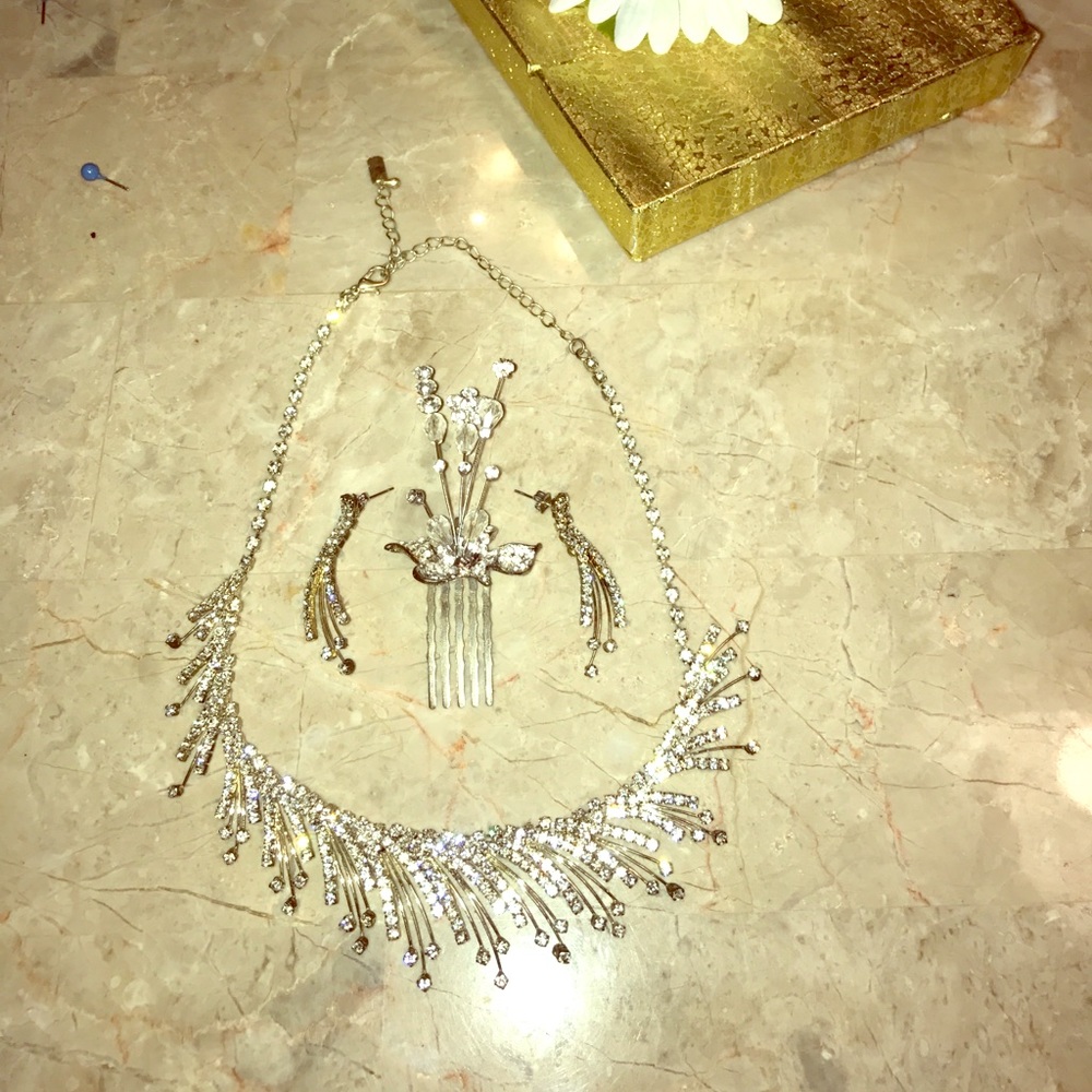Three Piece Accessory Set