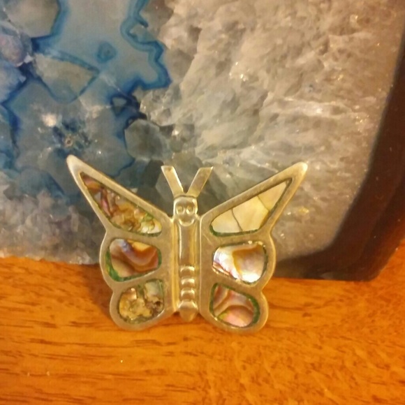 Vintage butterfly pin - Picture 1 of 1