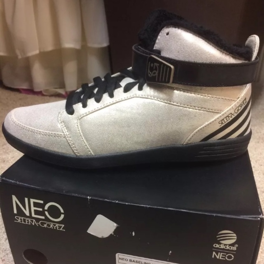 Selena Gomez Adidas Neo Baseline Hook SG Size 7.5